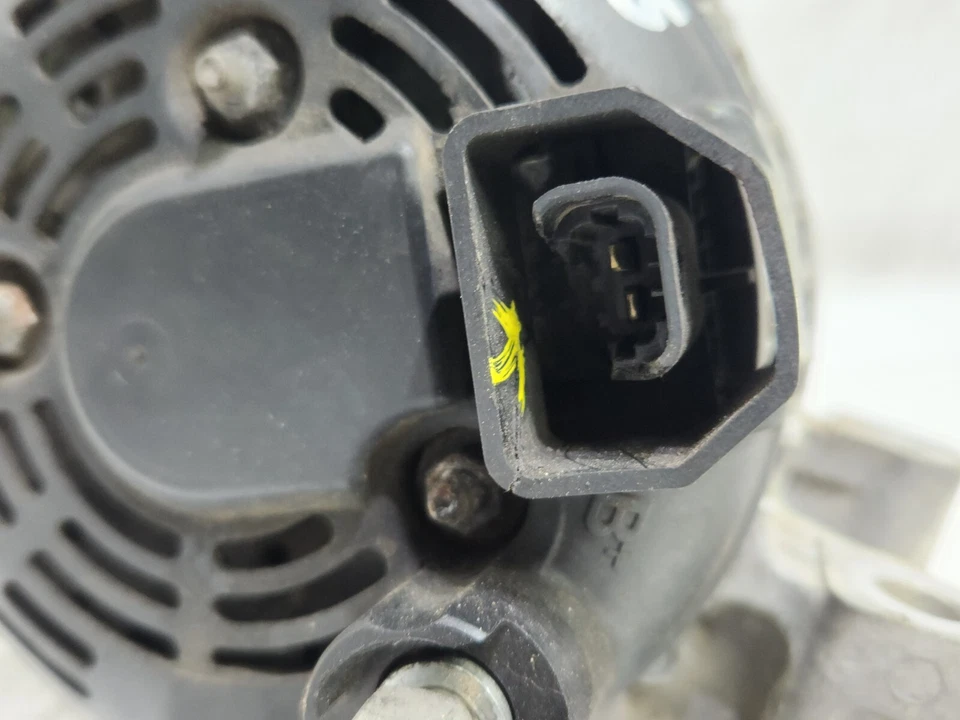 Alternador Cadillac SRX 2013-2016 3,6 L OEM 104211 8160 Foto 4 de 4