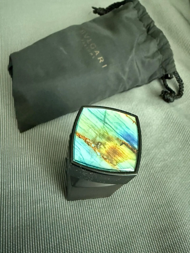 NEW Emirates First Class BVLGARI Ladies amenity kit - MINT Le Gemme Orom perfume - Image 4 of 4