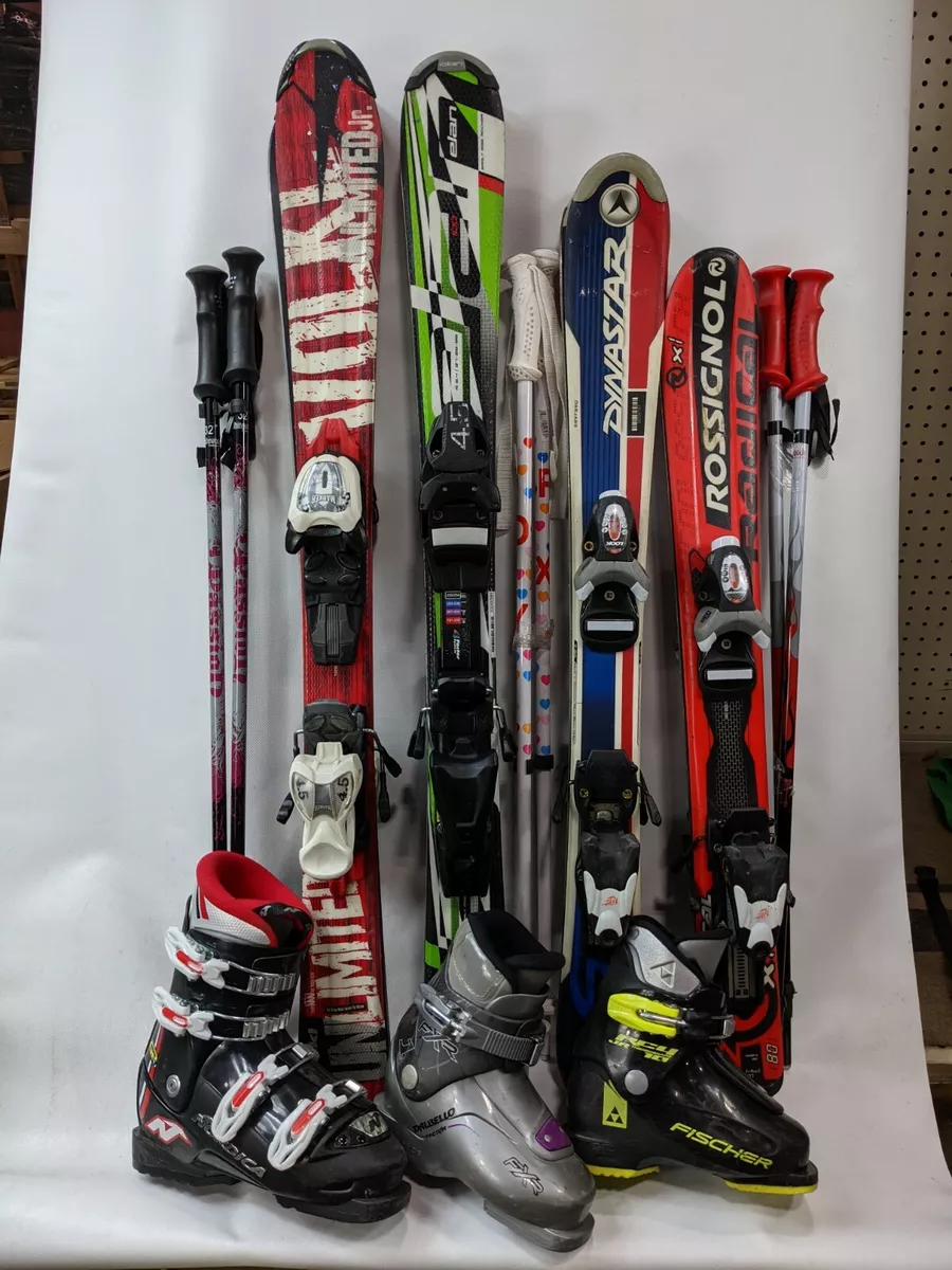  Skis