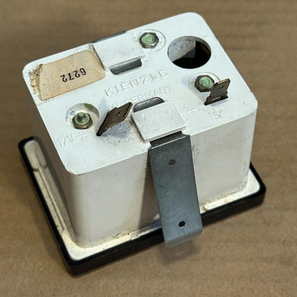 OEM Jaguar XJ6 S2 Kienzle Electric Clock C38632 DAC1571 Lotus Eclat - Image 3 of 3