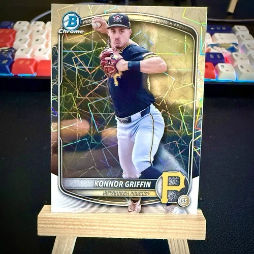 2025 Bowman Draft - Chrome Konnor Griffin #BDC-102 Laser Refractor (RC)