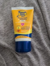 Banana Boat Protection and Vitamins Face Sunscreen Lotion 2 fl oz   SPF 50