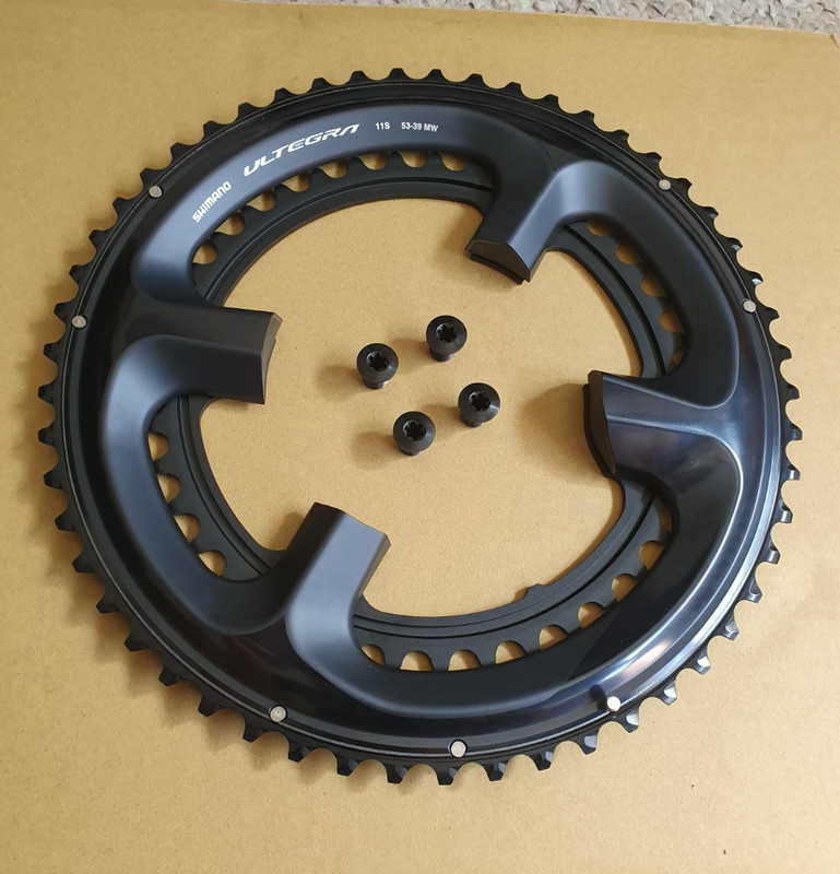NEW Shimano Ultegra FC-R8000 53 / 39 ratio 11 speed chainrings **inc bolts**