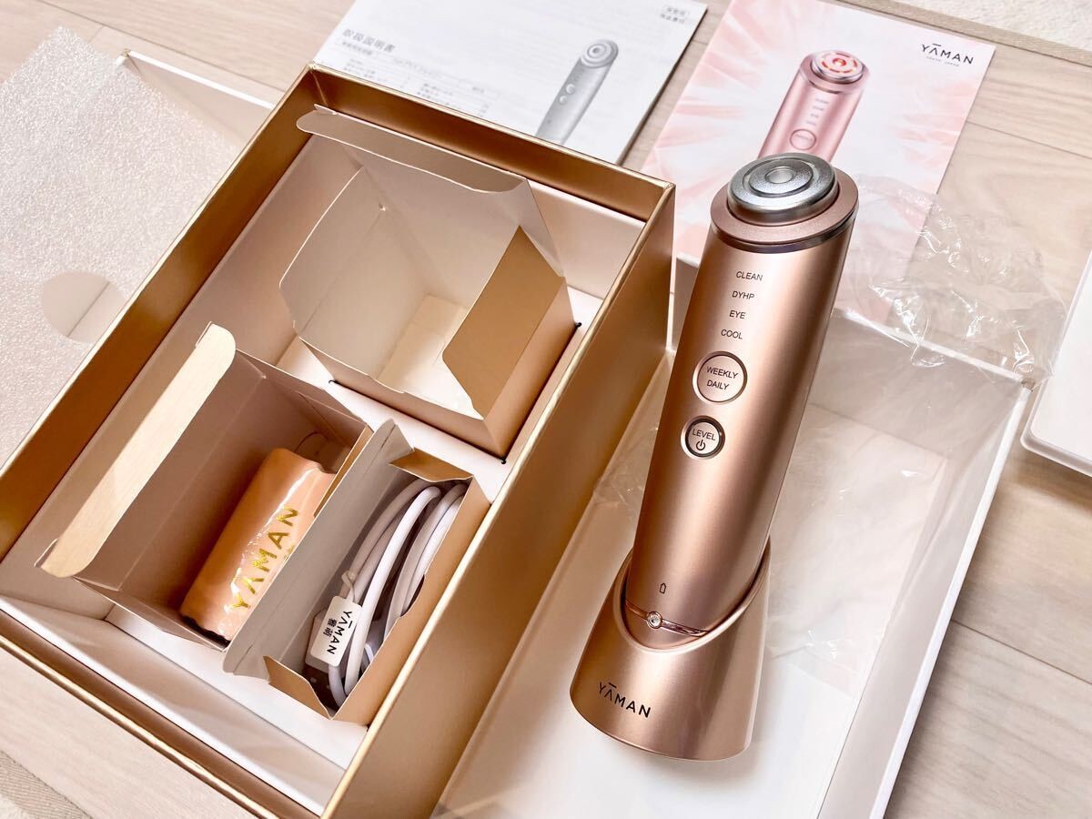 YA−MAN M18-YL PINK YA-MAN M18-YL Photo Plus Shiny Champagne Pink RF Facial