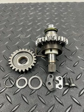 02-21 2006 YAMAHA YZ250 KICK START SHAFT GEAR ASSY 5NX-15601-10-00