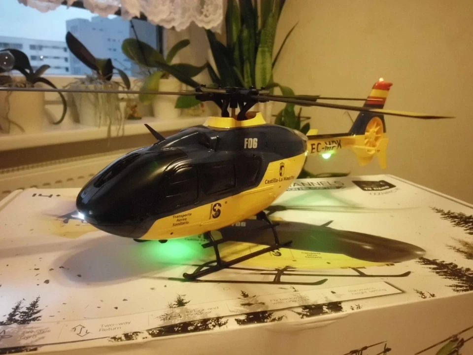 RC Hubschrauber E135 /F06 von YU XIANG, 6CH, Flybarless System - Bild 4 von 4