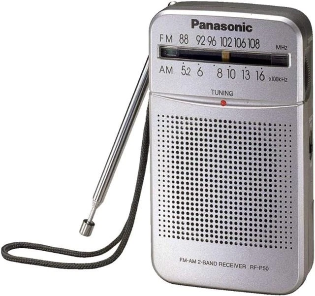 Panasonic AM FM Radio Portátil Alimentado por Batería LED Sintonización Pantalla Plateada