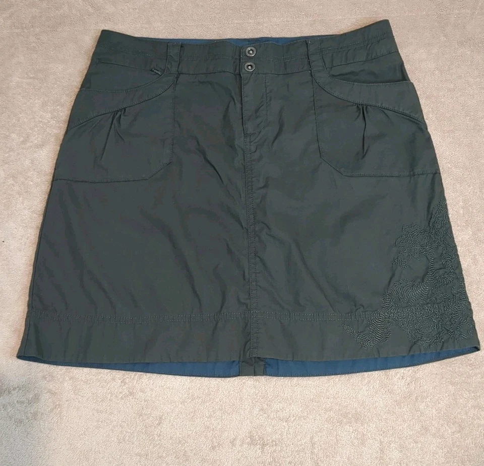 Falda de Senderismo REI Bordada Línea A Para Mujer 10 Bolsillos Verde Oscuro Elastizada Exterior Foto 2 de 4