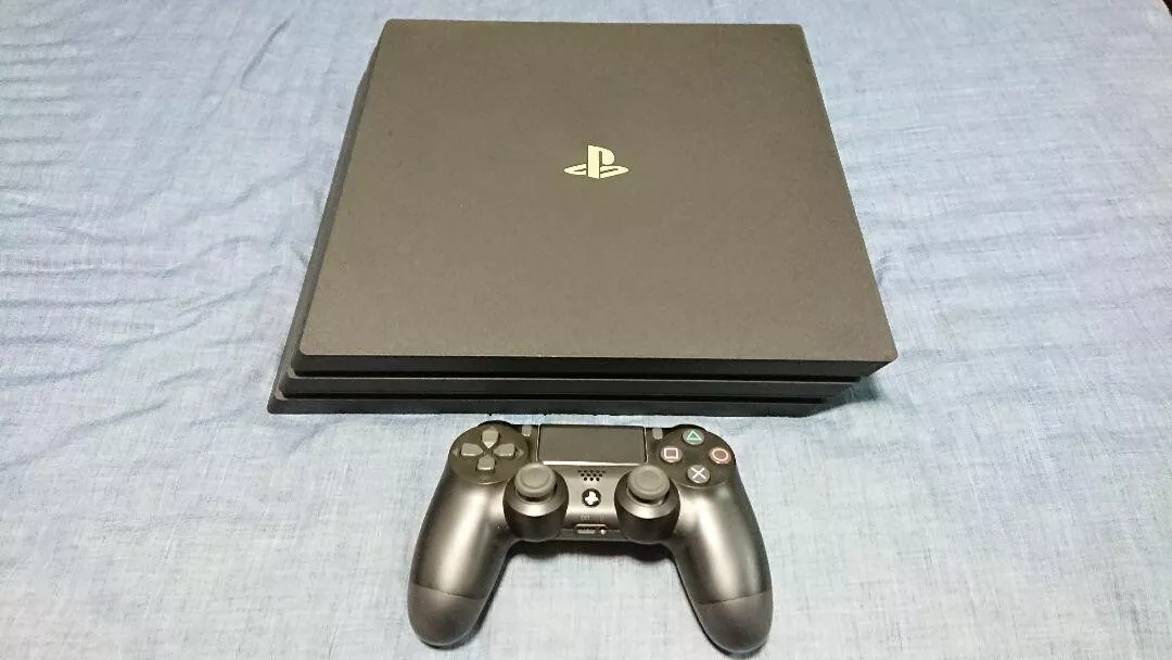 PlayStation4 Pro 1TB CUH-7000BB01-