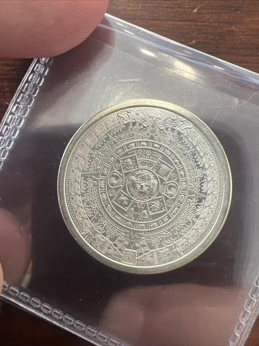 Pure Silver .999 Bullion - Mexico Aztec Calendar Mayan- 1/4 oz round coin Minty - Picture 13 of 17