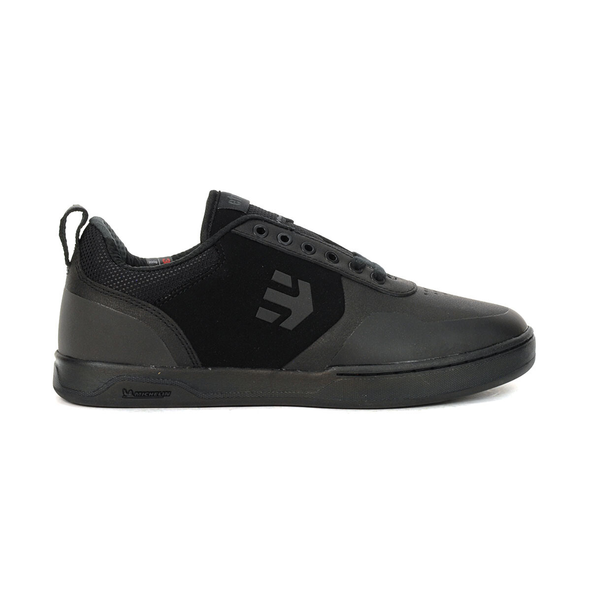 Etnies Mens Culvert Black/Reflective Mountain Bike Shoes 4101000540.541