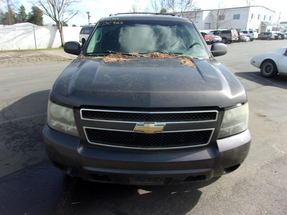 Used Front Right Seat Belt Front fits: 2011 Chevrolet Suburban 1500 bucket and b Foto 2 de 4