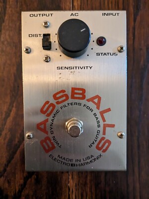 Electro-Harmonix Bassballs Twin Dynamic Envelope Filter Bass Effect Pedal