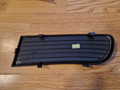 SEAT IBIZA CORDOBA 97-99 NEW FRONT BUMPER FOG LIGHT COVER GRILLE RIGHT - Picture 2 of 2