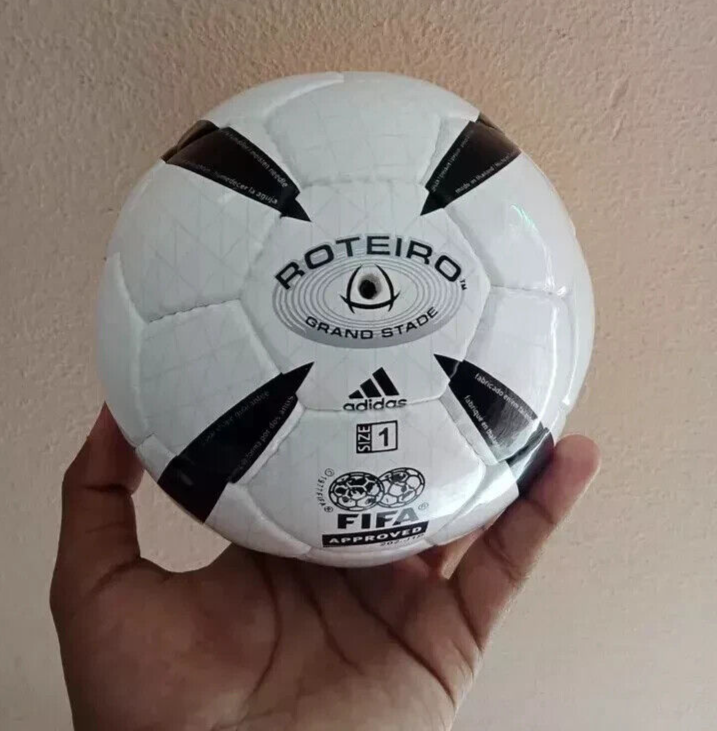 EURO Mini Ball 2004 PORTUGAL ROTEIRO OFFICIAL FIFA MATCH SOCCER