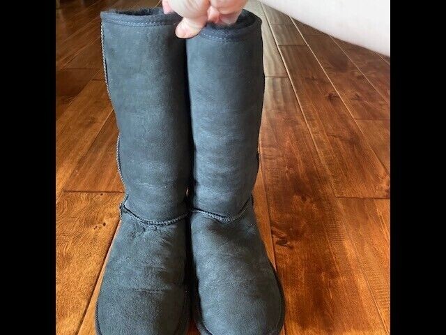 La Canadienne Helene Suede Shearling Knee Boots | Neiman Marcus