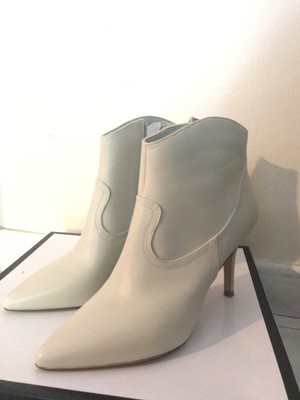 nine west white ankle boots
