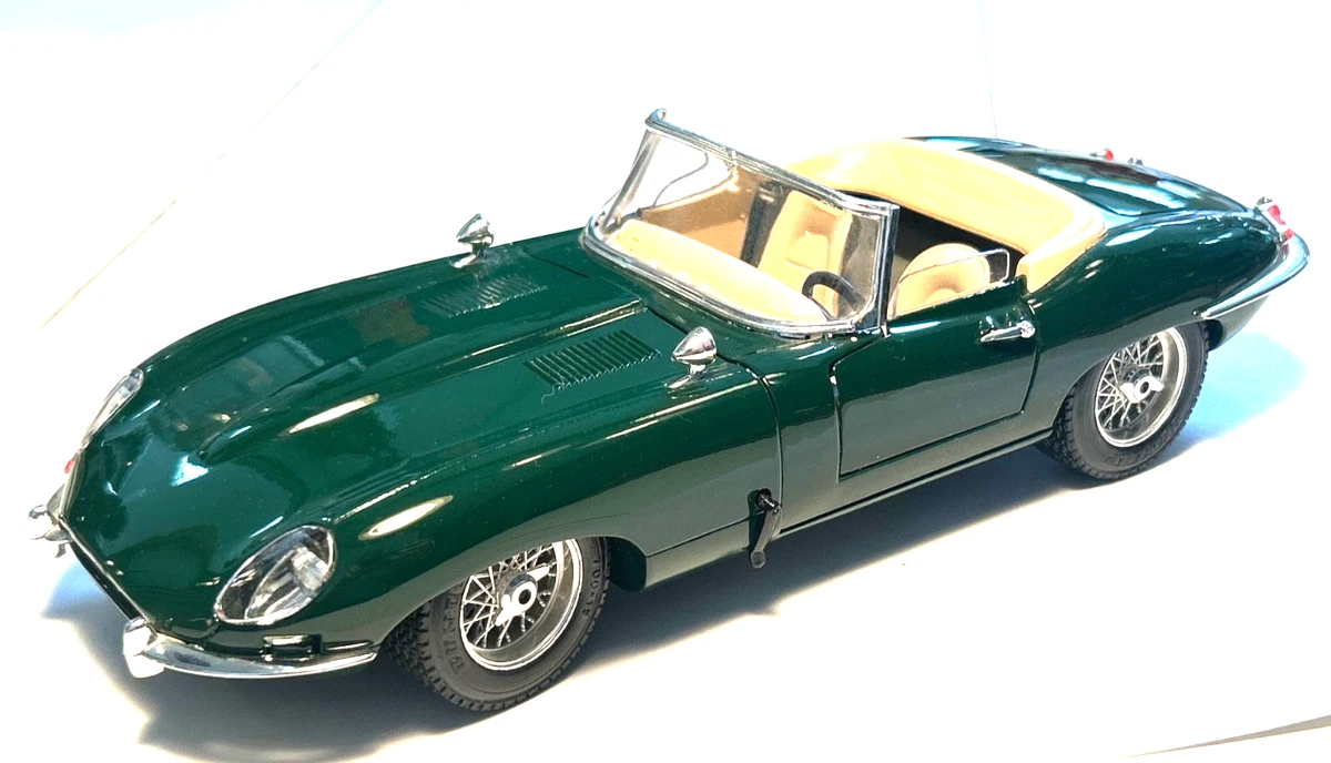 1/18 ジャガーEタイプ カブリオレ1961 ブリティッシュグリーン 1/18