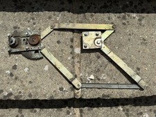 MGB ROADSTER & GT (1968-80) LH & RH DOOR GLASS WINDOW WINDER REGULATOR