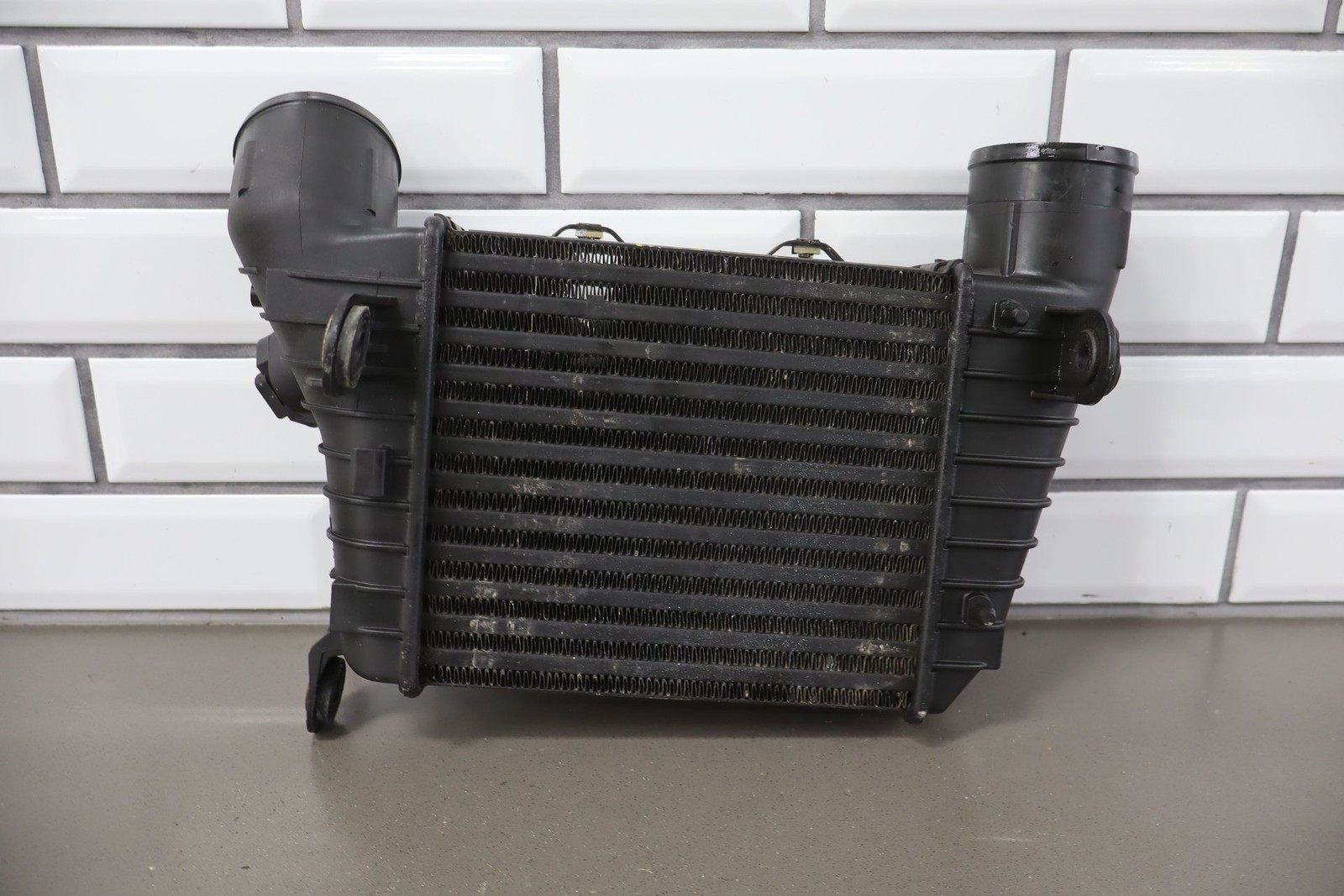 Bentley Continental 2004 Right Intercooler P/N 3W0145804A