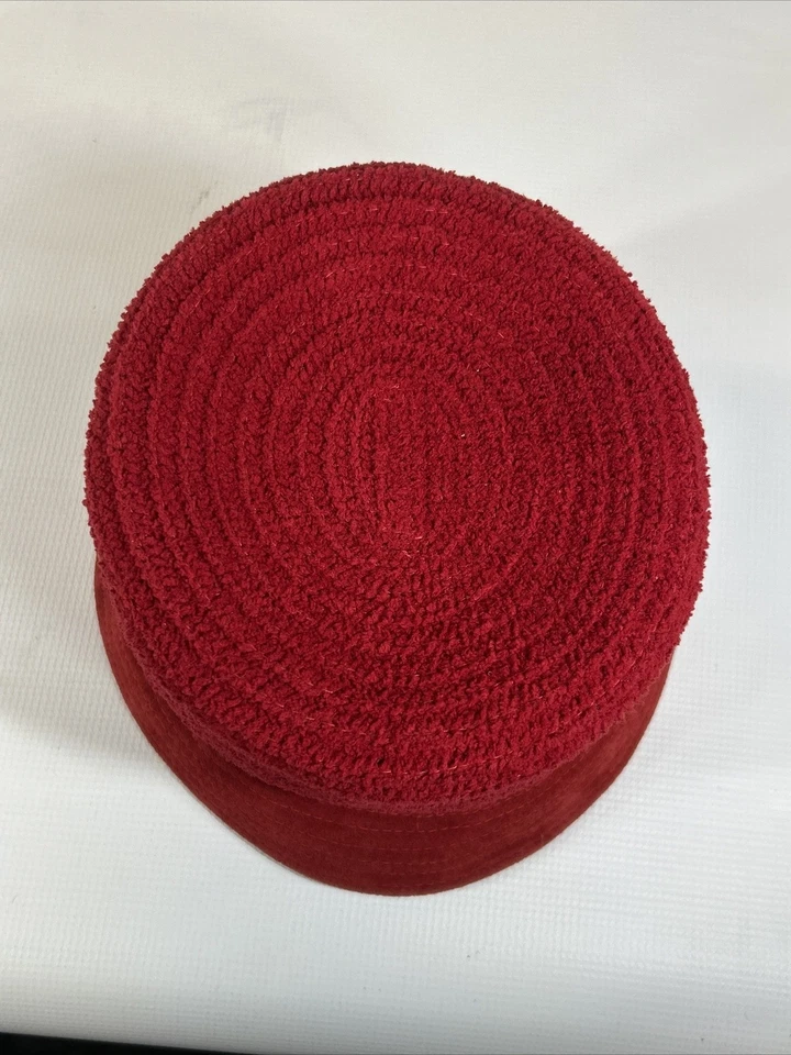 Sombrero para mujer Betmar New York chenilla gamuza tejido ala rojo talla pequeña Foto 3 de 4
