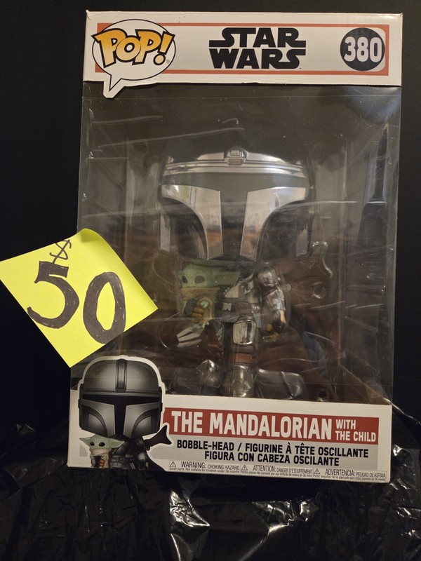 Mandalorian Large Funko