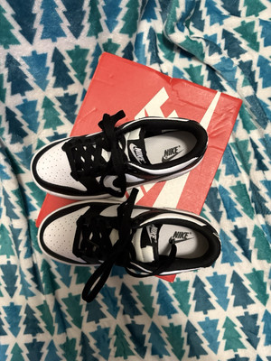 Size 3.5 - Nike Dunk Low '08 Panda 2011
