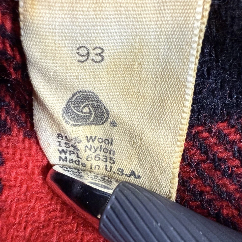 Vintage Woolrich Buffalo Plaid Shirt Jacket Red Black Wool Blend USA Made L - Image 4 of 4