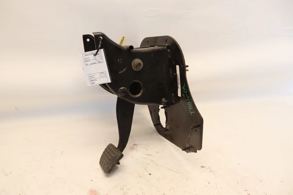 2008-2018 INTERNATIONAL DURASTAR 4300 PARKING BRAKE PEDAL W/ MOUNT SUPPORT OEM - Image 2 of 4