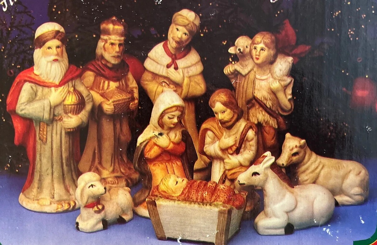 Vintage 10 Piece Porcelain Nativity Set With Box Christmas