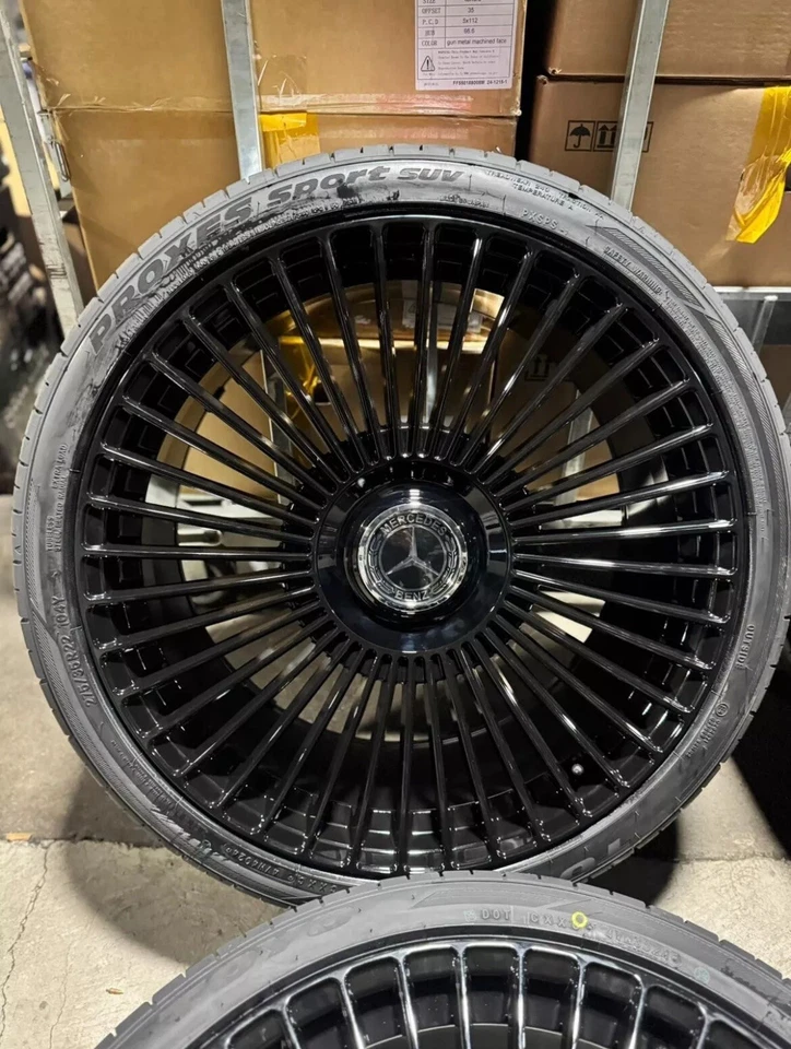 Llantas 22x10 Mercedes Benz 275/35R22 Toyo Neumáticos GLC GLE GLS ML GL SUV Foto 3 de 4