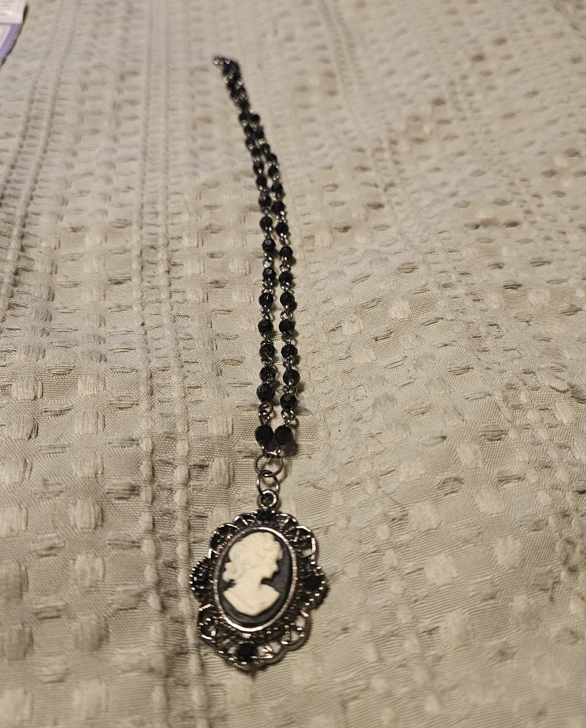 Black Beaded Chain Necklace Silver Tone Oval Cameo Pendant Bezel Lobster
