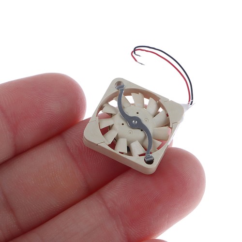 1Pc 1703 1.7cm 5V 3.3V Micro Uav Cooling Fan UF3H3-700 2Wires Bare Wires Fan*A - Afbeelding 7 van 10