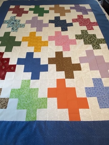 QUILT TOP~MULTI COLORS~51” X 60”~BED, HOME DECOR~PIECED~NEW HOMEMADE~U,S.A - Picture 2 of 9