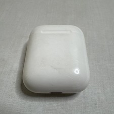 Apple AirPods 1st Gen w/ Charging Case, Cable, 3rd Party Brick Used Condition c2