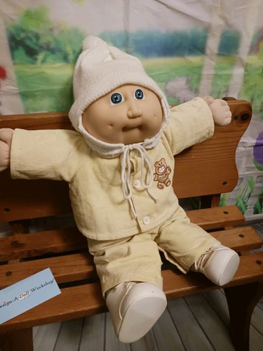 Vintage Cabbage Patch Doll 16" Bald Blue Eyes Dimples Original Clothes - Picture 5 of 5