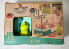 B. toys Splash-n-Scrub Running Water Play Sink Kids Kitchen Playset Read