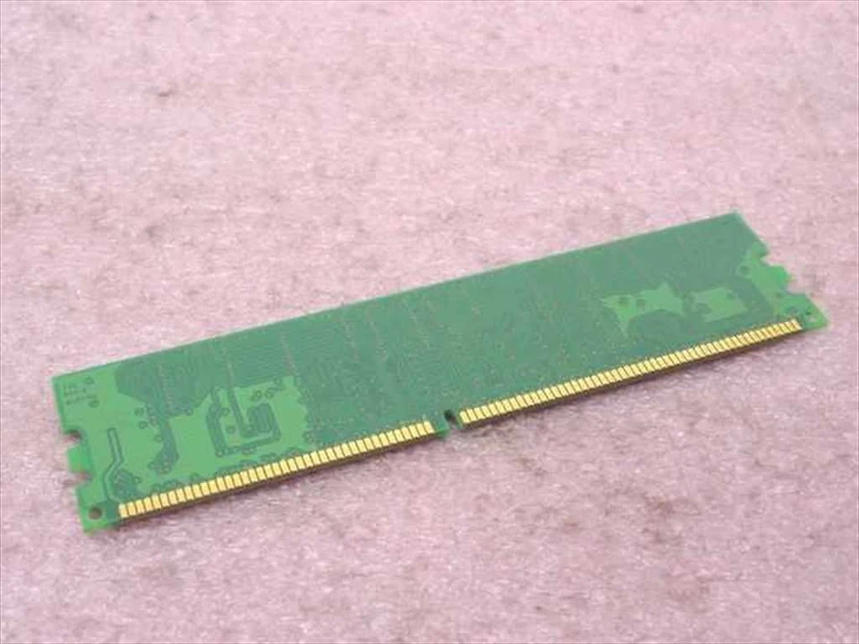 Nanya 128MB Memory NT128D64SH4B1G-5T CL3.0 PC3200-30330 - Image 3 of 3