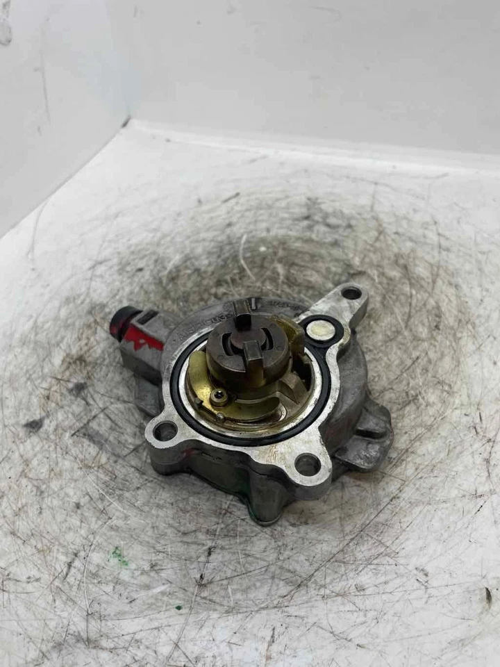 2012-2020 Ford Edge Explorer Escape Focus Lincoln MKC MKZ Vacuum Pump Assembly - Image 3 of 4