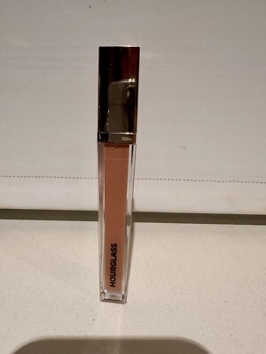 Hourglass Lipgloss Unreal