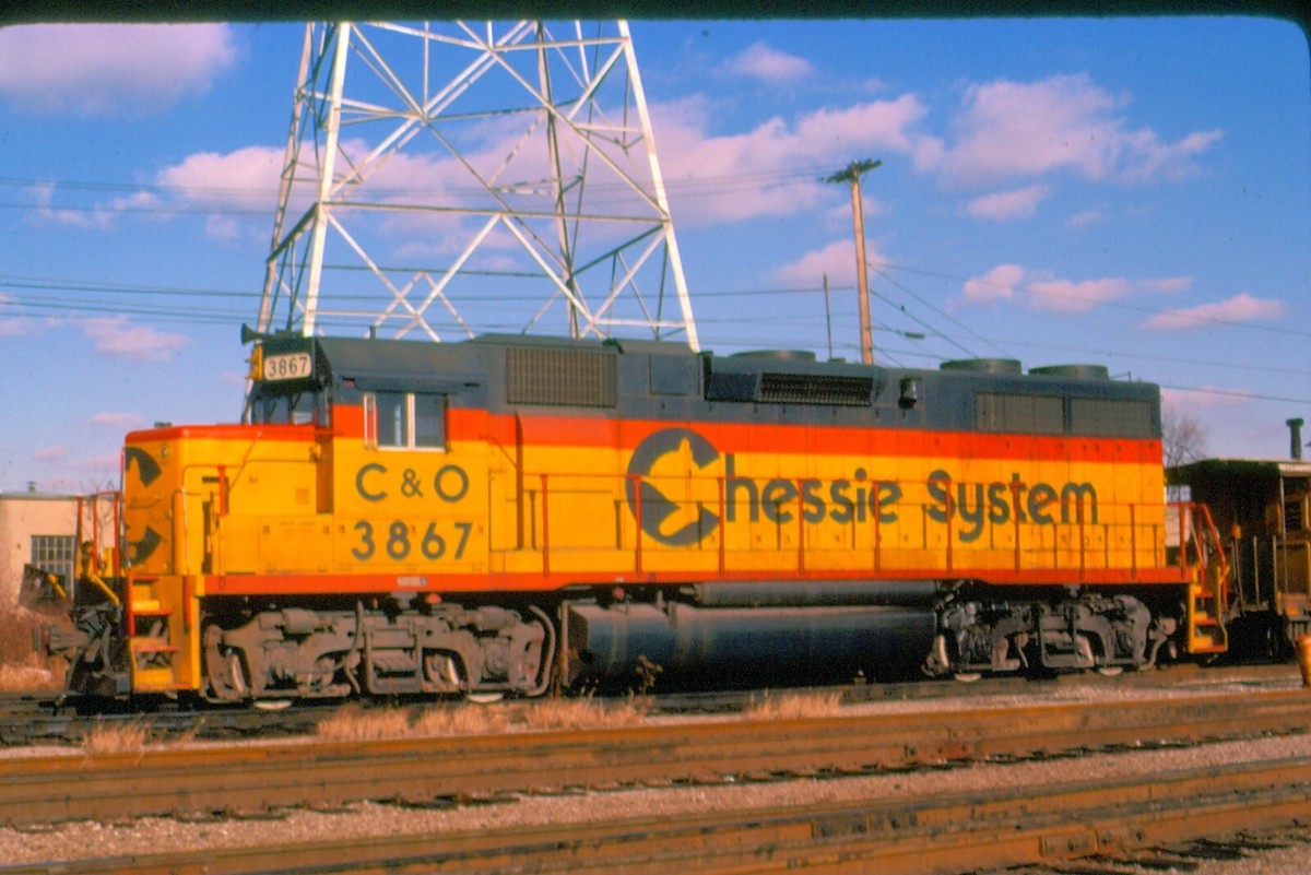 ただお C&O 3867 GP-38, Cincinnati, Oh, 11/79; Kodachrome Original | eBay