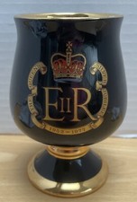 The Queen Silver Jubilee 1977 Jubilee Goblet Cup Ornament By Prinknash Pottery