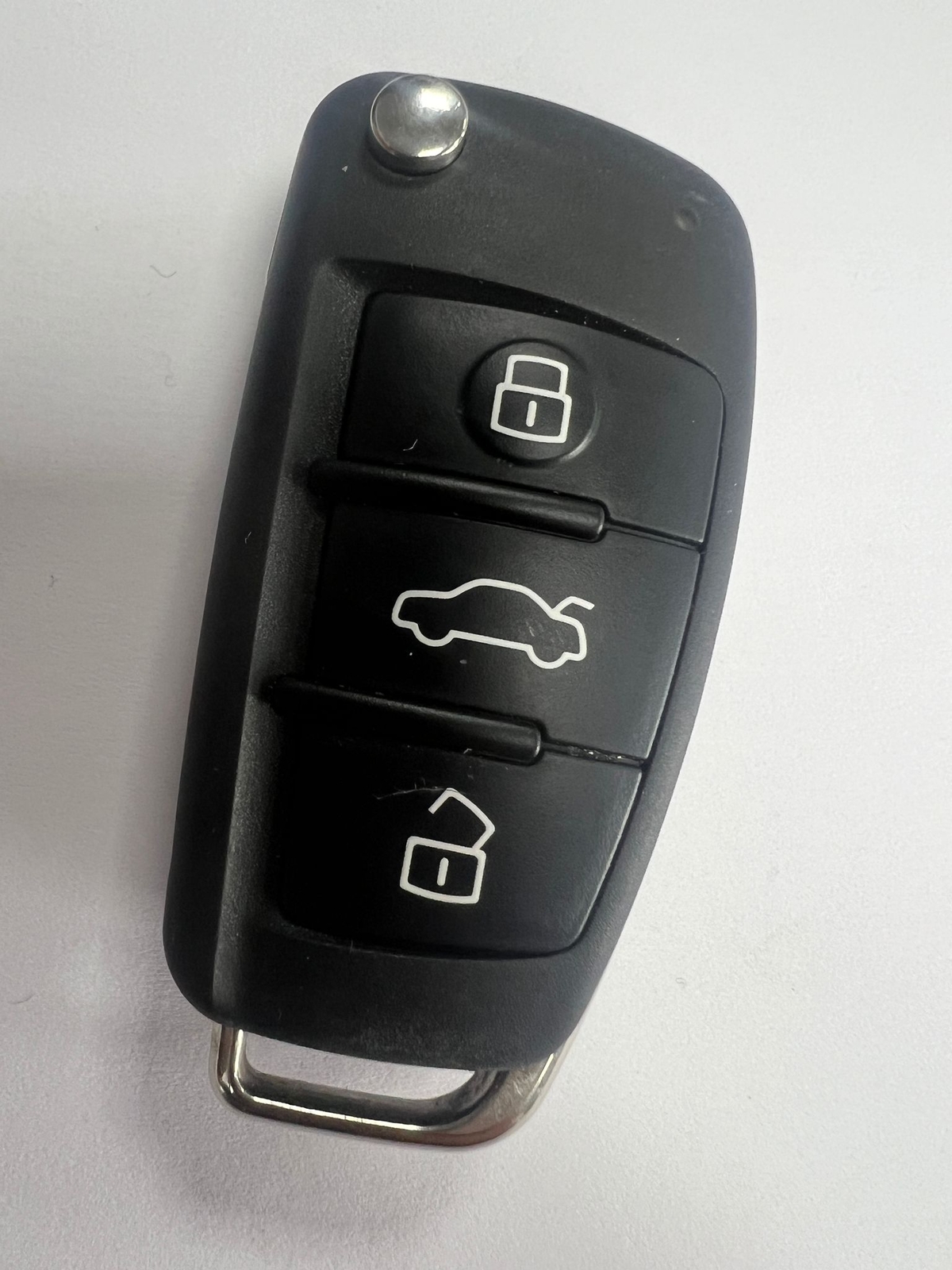 GENUINE AUDI 3 BUTTON REMOTE FLIP KEY FOB A1 Q2 ETC TESTED  
