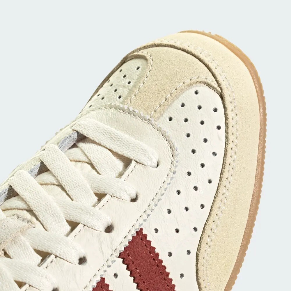 スニーカー adidas Japan Cream White Ruby JR0557 New Adidas Women's Japan Shoes - Cream White / Preloved Ruby