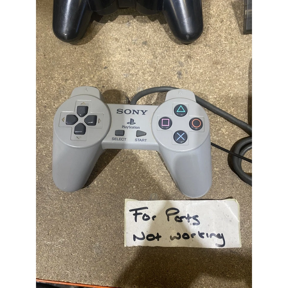 Joblot of 5 Shark & Sony Multi-Platform Gaming Controller Compact - for Parts - Image 2 of 4