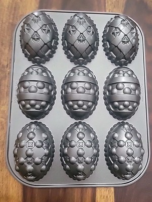 Williams Sonoma NORDIC WARE Egg Cakelet Muffin Mini Cake Pan Easter Baking Mold