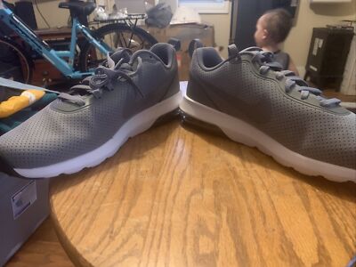 Nike Air Grey 827177-002 Cool Grey / Black Size 11 /New With  display picture 1