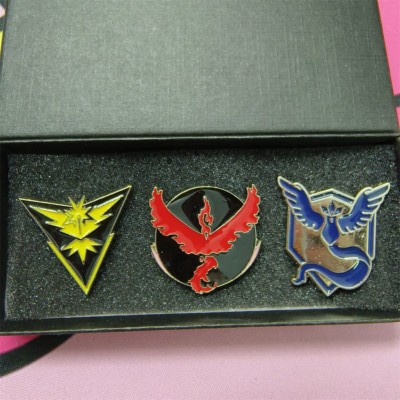 Team Mystic Valor Instinct Zapdos Matel badge Brooch pin cosplay costume Pins