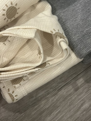 CARTERS Thermal Baby Blanket Set Gray And Tan Sun Soft Cotton 2 Piece New - Picture 6 of 6