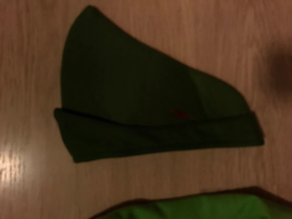 Rubies age 4-5 Peter Pan 4 piece outfit  - Image 3 of 4